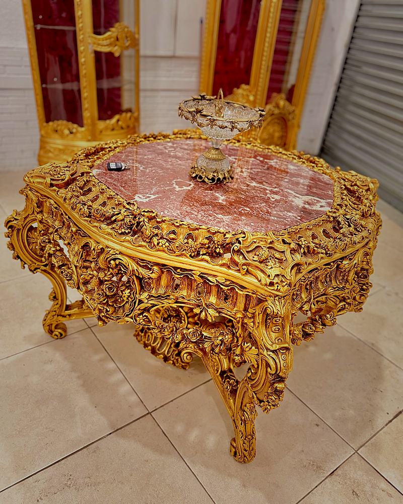 Mesa Ruby Entalhada com Tampo em Mármore — Unique Royal Styles